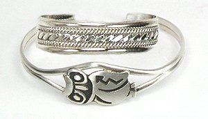 Hand made Native American Indian Jewelry; Navajo Sterling Silver baby child youth bracelet