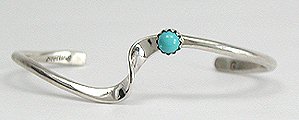 Hand made Native American Indian Jewelry; Navajo Sterling Silver bracelet