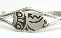 Hand made Native American Indian Jewelry; Navajo Sterling Silver owld bracelet