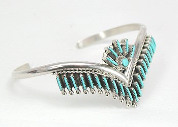 Hand made Native American Indian Zuni Sterling Silver Turquoise needlepoint Bracelet