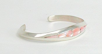 Hand made Native American Indian Navajo Sterling Silver Pink Mussel Shell Inlay Bracelet