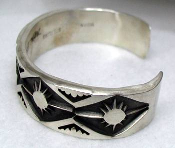Hand made Native American Indian Jewelry; Navajo Sterling Silver Navajo bracelet