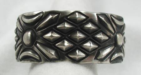 Hand made Native American Indian Jewelry; Navajo Sterling Silver Navajo bracelet