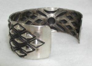 Hand made Native American Indian Jewelry; Navajo Sterling Silver Navajo bracelet