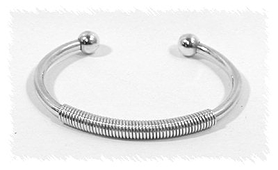 Hand made Native American Indian Jewelry; Navajo Sterling Silver Navajo bracelet