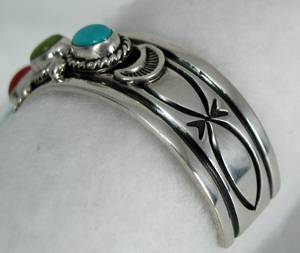 Hand made Native American Indian Jewelry; Navajo Sterling Silver bracelet