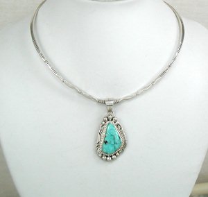 Hand made Native American Indian Jewelry; Navajo Sterling Silver collar