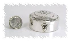 Navajo sterling silver Pill round pill box with turquoise stone