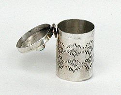 Navajo sterling silver Pill round pill box with turquoise stone