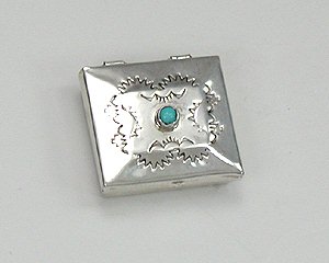 Navajo sterling silver Stamp round Stamp box with turquoise stone