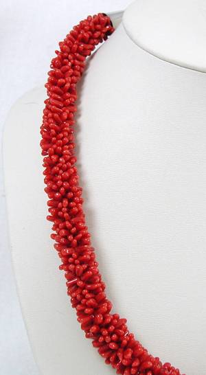Native American Santo Domingo Indian Coral Necklace