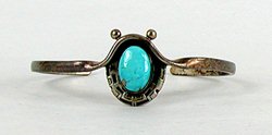 Authentic Vintage Navajo sterling silver and turquoise bracelet
