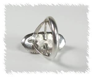 Hand made Native American Indian Jewelry; Navajo Sterling Silver MOP  Ring