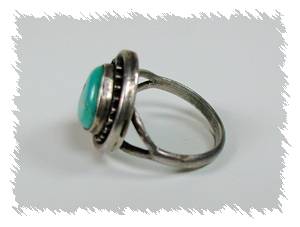 Hand made Native American Indian Jewelry; Navajo Sterling Silver Turquoise Ring