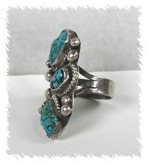 Hand made Native American Indian Jewelry; Navajo Sterling Silver Turquoise Ring