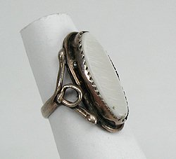 Navajo Sterling Silver Mother of Pearl Ring