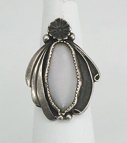Navajo Sterling Silver Mother of Pearl Ring