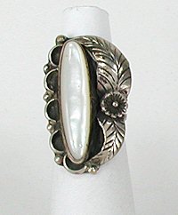 Navajo Sterling Silver  Mother of Pearl ring