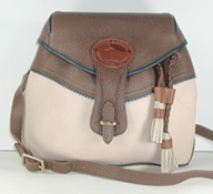 https://www.horsekeeping.com/Dooney/MISC/1177-R151-hobo-sm-bt.htm