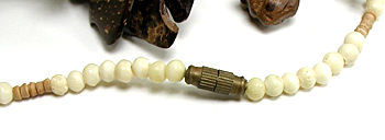 wooden animal necklace 33 inches long