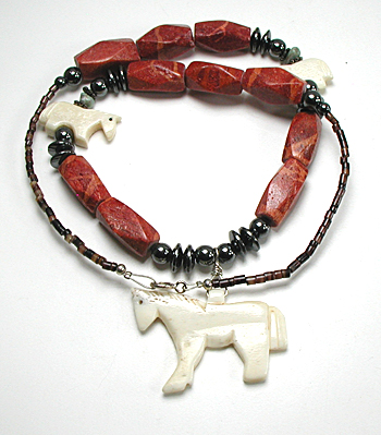 lot of two necklaces, horses and bear, excellent condition