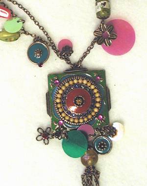 Costurme Jewelry Necklace and earring set
