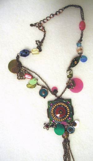 Costurme Jewelry Necklace and earring set