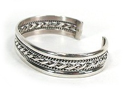 Native American Indian sterling silver mesh bracelet