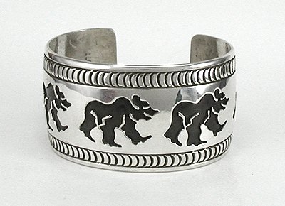 Native American Sterling Silver Walking Bear bracelet buy Navajo Roscoe Scott