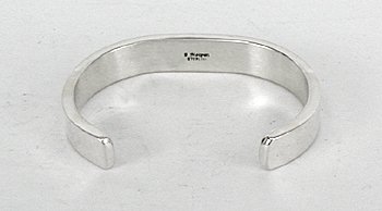 Native American Indian Jewelry; Navajo Sterling Silver Navajo bracelet