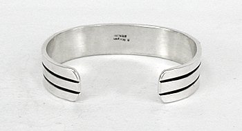 Native American Indian Jewelry; Navajo Sterling Silver Navajo bracelet