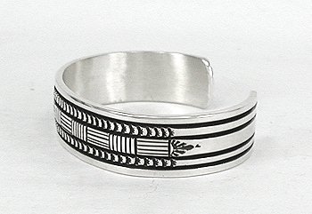 Navajo Sterling Silver bracelet Native American Indian  jewelry