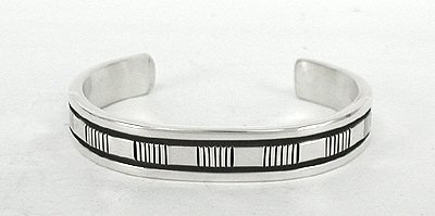 Navajo Sterling Silver bracelet Native American Indian  jewelry
