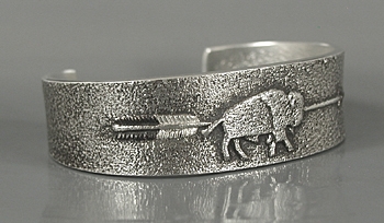 Authentic Native American Sterling Silver Tufa Cast Buffalo cuff bracelet by Navajo silversmith Darryl Dean Begay