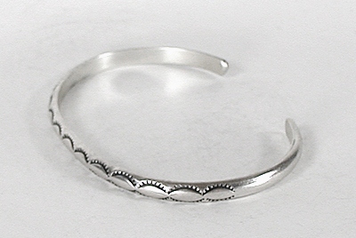 Guy K. Williams Navajo sterling silver bracelet size 6 NBS540
