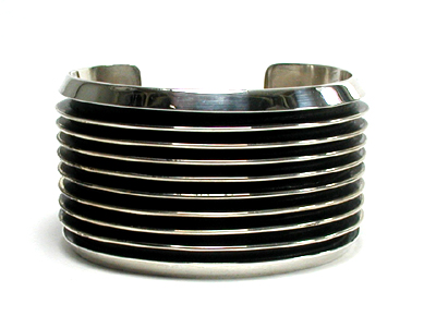 Authentic Native American sterling silver railroad bracelet by Navajo Tom Hawk