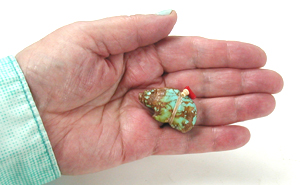 Authentic Native American Turquoise Bear Fetish carving by Zuni Farlan and Paulette Quam