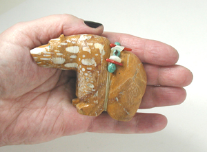 Authentic Native American tigilite Bear Fetish carving by Zuni Farlan and Paulette Quam