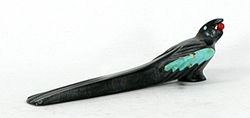 Zuni Magpie fetish of jet by Calvert Bowannie
