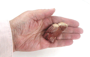 Zuni Eagle fetish of pipestone by Gilbert Lonjose