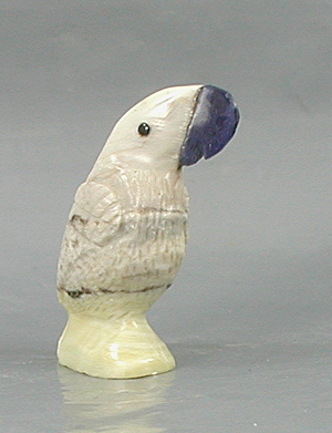 Zuni Parrot fetish of Picasso marble by Edison Bobelu