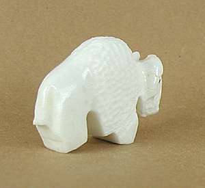 Native American Zuni White Buffalo Fetish Carving