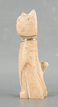 Zuni Cat Fetish Carving of onyx by Kenny Chavez