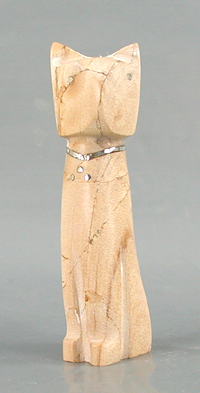 Zuni Cat Fetish Carving of onyx by Kenny Chavez