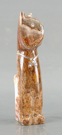 Zuni Cat Fetish Carving of onyx by Kenny Chavez