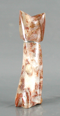 Zuni Cat Fetish Carving of onyx by Kenny Chavez