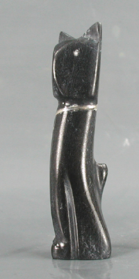 Zuni Cat Fetish Carving of marble by Kenny Chavez