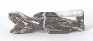 Authentic Native American Indian Lizard fetish carving by Zuni artists Vinton Kallestewa