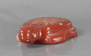 Authentic Native American Zuni Turtle fetish carving by Ulysses Mahkee