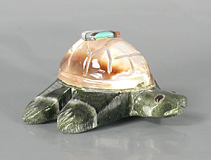 Authentic Native American Turtle Fetish Carving of serpentine by Zuni carver Fabian Homer